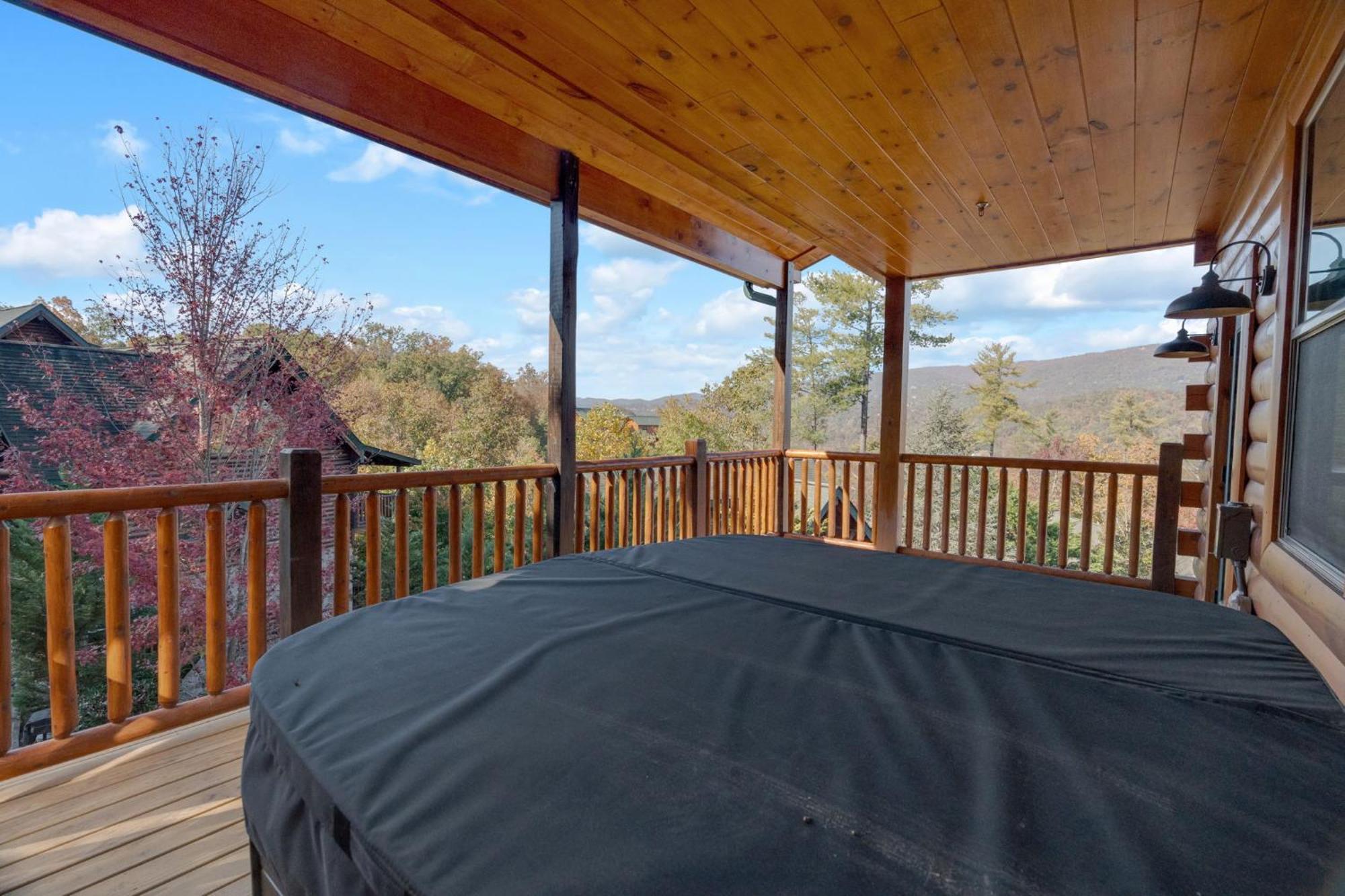 New Luxury Cabin With Indoor Pool, Hot Tub, & Theater Villa Pigeon Forge Exterior photo